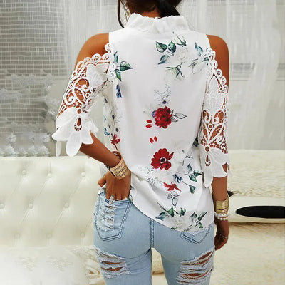 Blusa con hombros descubiertos y encaje floral