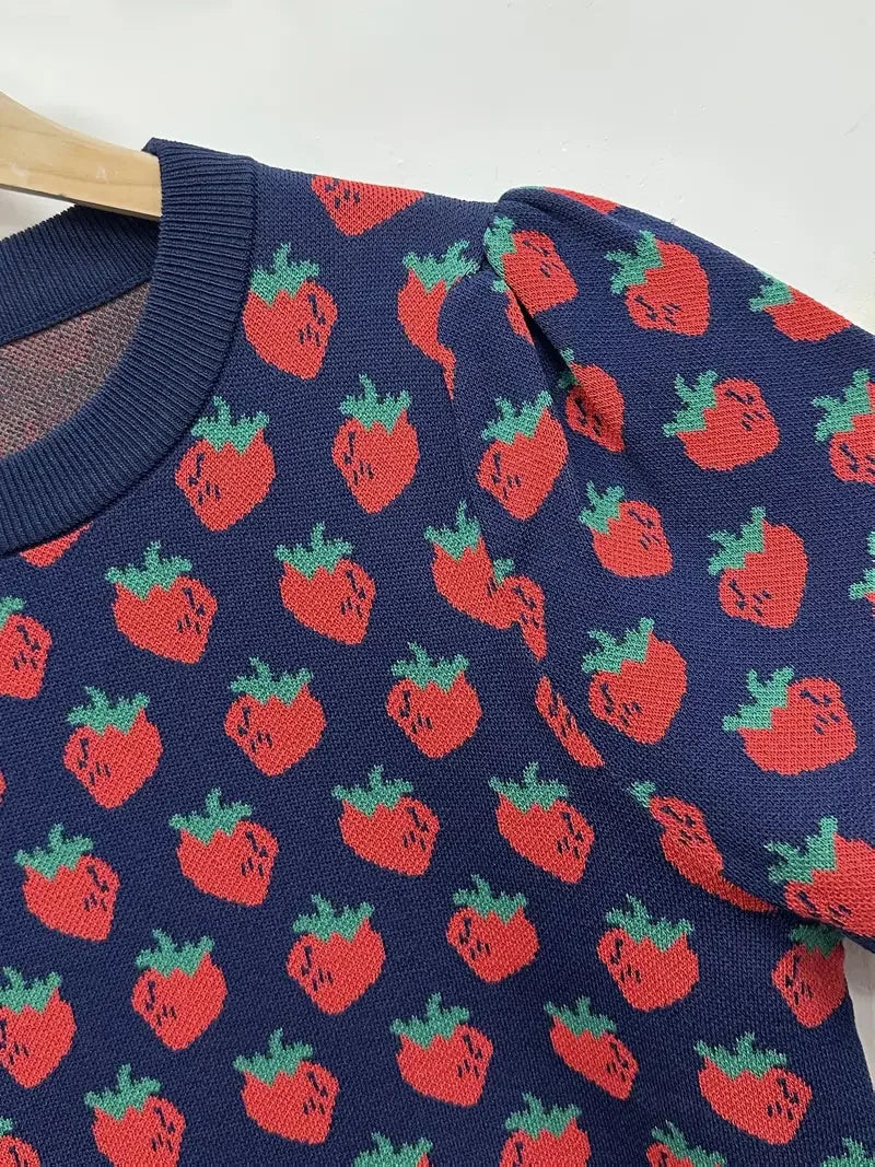 Suéter corto con diseño de frutillas – Alondra