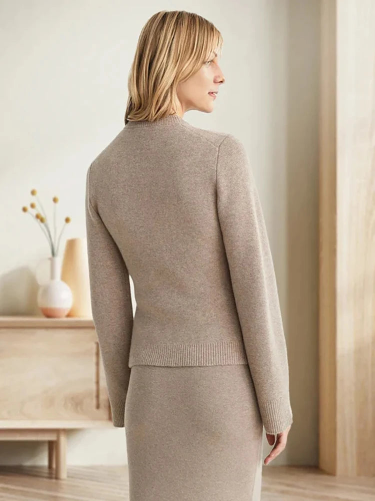 Cárdigan beige de punto fino – Renata